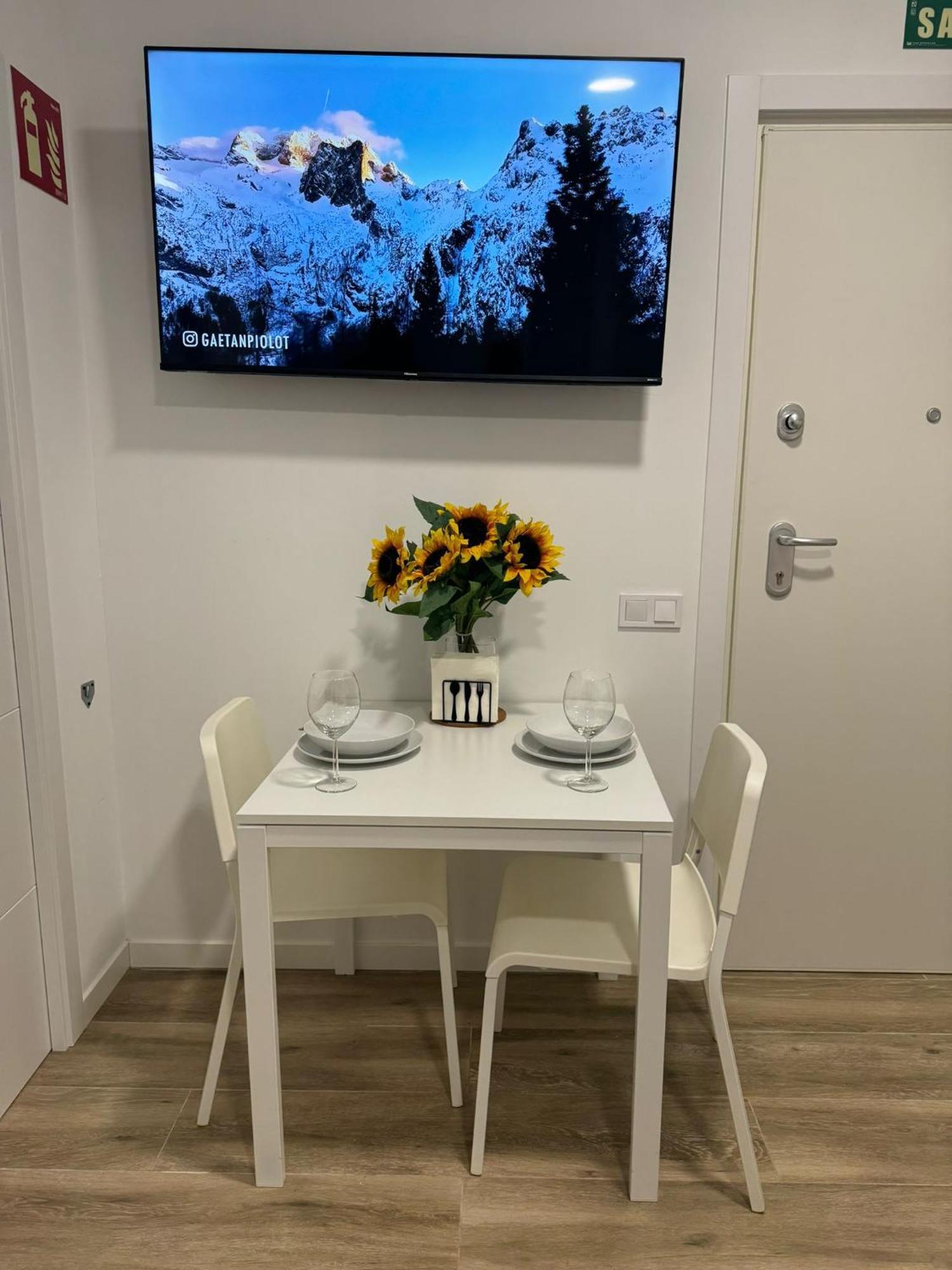 Apartamentos Madrid Connection - Universidad By Oshun Apartments Exterior photo